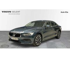 Volvo S60 S60 Core, B4 Mild Hybrid, Gasolina de 2024 con 15 Km por 44.900 EUR. en Madrid