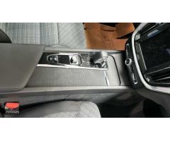 Volvo S60 S60 Core, B4 Mild Hybrid, Gasolina de 2024 con 15 Km por 44.900 EUR. en Madrid