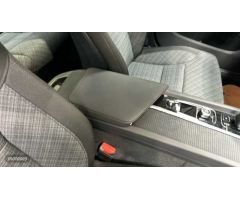 Volvo S60 S60 Core, B4 Mild Hybrid, Gasolina de 2024 con 15 Km por 44.900 EUR. en Madrid