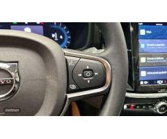 Volvo S60 S60 Core, B4 Mild Hybrid, Gasolina de 2024 con 15 Km por 44.900 EUR. en Madrid