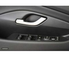 Hyundai i30 1.5 DPI Klass SLX 110 de 2024 con 11.490 Km por 20.990 EUR. en A Coruna