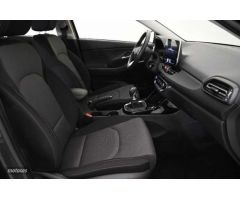 Hyundai i30 1.0 TGDI Klass 48V 100 de 2024 con 19.980 Km por 23.000 EUR. en Madrid