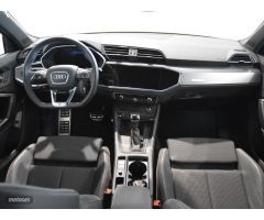 Audi Q3 BLACK LINE 35 TFSI 110KW (150CV) S TRON de 2021 con 27.573 Km por 40.990 EUR. en Pontevedra