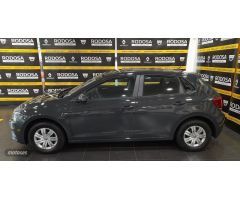 Volkswagen Polo 1.0 48kW (65CV) Edition de 2019 con 27.050 Km por 14.900 EUR. en Pontevedra