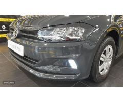 Volkswagen Polo 1.0 48kW (65CV) Edition de 2019 con 27.050 Km por 14.900 EUR. en Pontevedra