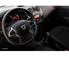 Dacia Sandero 1.0 Ambiance 74cv 5P # BLUETOOTH de 2017 con 88.300 Km por 7.400 EUR. en Madrid