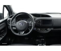 Toyota Yaris 1.5 VVT-I HYBRID ADVANCE AUTO 5P de 2019 con 30.264 Km por 18.200 EUR. en Girona
