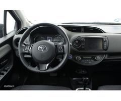 Toyota Yaris 1.5 VVT-I HYBRID ACTIVE TECH AUTO 5P de 2019 con 30.520 Km por 17.100 EUR. en Girona