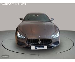 Maserati Ghibli MHEV 2.0 GRANSPORT AUTO 330CV 4P de 2022 con 10.400 Km por 87.500 EUR. en Malaga
