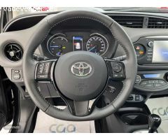 Toyota Yaris 100H 1.5 Active de 2019 con 23.000 Km por 14.990 EUR. en Alava