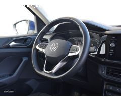 Volkswagen T-Cross 1.0 TSI Advance de 2021 con 15.828 Km por 19.000 EUR. en Badajoz