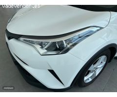 Toyota C-HR 1.8 VVT-I HYBRID ACTIVE AUTO 5P de 2018 con 88.190 Km por 20.990 EUR. en Badajoz