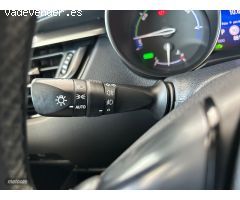 Toyota C-HR 1.8 VVT-I HYBRID ACTIVE AUTO 5P de 2018 con 88.190 Km por 20.990 EUR. en Badajoz