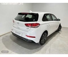 Hyundai i30 I30 5P DPI 1.5 110CV KLASS SLX de 2022 con 10.011 Km por 18.800 EUR. en Badajoz