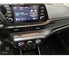 Hyundai i20 NEW  5P TGDI 1.0 100CV 48V KLASS de 2021 con 10.001 Km por 16.700 EUR. en Badajoz
