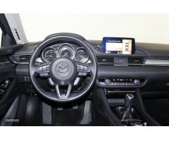 Mazda Mazda6 2.2 SKYACTIV-D EVOLUTION 150CV de 2018 con 181.671 Km por 15.300 EUR. en Cadiz