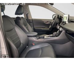 Toyota RAV 4 Rav4 2.5l 220H Luxury 4WD de 2019 con 47.563 Km por 36.990 EUR. en Huelva