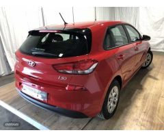 Hyundai i30 1.0 TGDI Klass 120 de 2018 con 11.060 Km por 18.900 EUR. en Badajoz