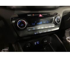 Hyundai Tucson 1.6 CRDI 85KW 48V SLE SKY 2WD 116 5P de 2019 con 48.679 Km por 24.175 EUR. en Islas B