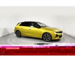 Opel Astra 1.6T PHEV 132KW ULTIMATE AUTO 5P de 2022 con 9.400 Km por 36.900 EUR. en Madrid