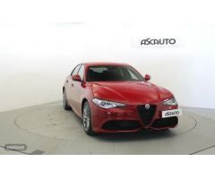 Alfa Romeo Giulia 2.2 D TURBO 140KW SPRINT AUTO 190 4P de 2023 por 41.900 EUR. en Madrid