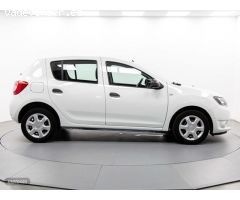 Dacia Sandero 1.2 Ambiance 55 kW (75 CV) de 2015 con 44.700 Km por 8.190 EUR. en Alicante