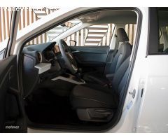 Seat Arona 1.0 TSI 110CV STYLE  XL  24 de 2023 con 2 Km por 20.500 EUR. en Badajoz
