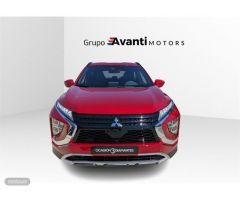 Mitsubishi Eclipse Cross 2.4 PHEV Kaiteki Auto 4WD de 2023 con 25 Km por 38.990 EUR. en Granada