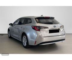 Toyota Corolla 1.8 125H ACTIVE TECH E-CVT TOU SPORT de 2022 con 6.203 Km por 24.990 EUR. en Huelva