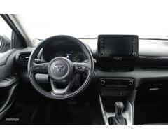 Toyota Yaris 1.5 VVT-I HEV ACTIVE TECH 5P de 2021 con 24.017 Km por 19.900 EUR. en Girona