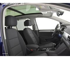 Volkswagen Touran ADVANCE 1.5 TSI 110KW (150CV) DSG de 2023 con 10 Km por 42.990 EUR. en Pontevedra