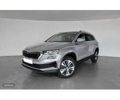 Skoda Karoq KAROQ Ambition Plus 1.0 TSI 81kW (110 CV) (NU73A511) de 2022 con 5.000 Km por 21.900 EUR