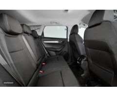 Skoda Karoq KAROQ Ambition Plus 1.0 TSI 81kW (110 CV) (NU73A511) de 2022 con 5.000 Km por 21.900 EUR