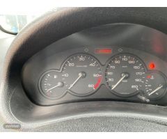 Peugeot 206 Xtd de 2000 con 177.983 Km por 1.700 EUR. en Murcia