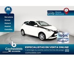 Toyota Aygo 1.0 VVT-I X-PLAY 5P de 2018 con 42.742 Km por 11.800 EUR. en Barcelona