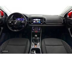 Skoda Karoq KAROQ Ambition Plus 1.0 TSI 81kW (110CV) (NU73A511) de 2021 con 27.153 Km por 19.990 EUR