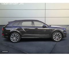 Bentley Bentayga EWB Azure V8 First Edition de 2023 con 1.989 Km por 359.000 EUR. en Malaga