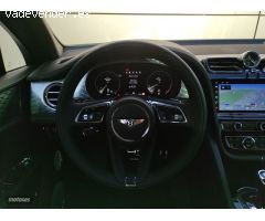 Bentley Bentayga EWB Azure V8 First Edition de 2023 con 1.989 Km por 359.000 EUR. en Malaga