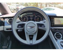 Bentley Continental GT GT V8 Azure Coupe de 2023 con 955 Km por 357.900 EUR. en Malaga