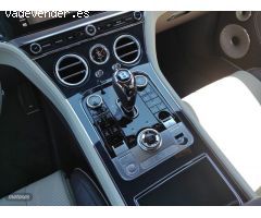 Bentley Continental GT GT V8 Azure Coupe de 2023 con 955 Km por 357.900 EUR. en Malaga