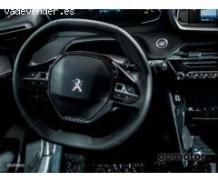 Peugeot 208 ALLURE ELECTRICO 136CV 5P de 2023 con 10 Km por 32.990 EUR. en Tarragona