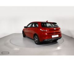 Hyundai i30 5P TGDI 1.0 120CV 48V KLASS de 2021 con 28.735 Km por 20.800 EUR. en Girona