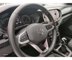 Volkswagen T-Cross TODOTERRENO 1.0 TSI 70KW ADVANCE 95 5P de 2021 con 26.500 Km por 19.900 EUR. en M