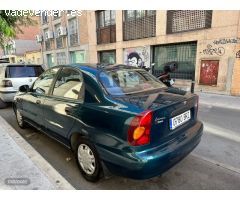 Daewoo Lanos 1.4 S 75 CV de 2002 con 149.250 Km por 1.599 EUR. en MADRID