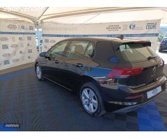 Volkswagen Golf 2.0 TDI 85kW (115CV)  LIFE 5P de 2021 con 68.009 Km por 23.500 EUR. en Pontevedra