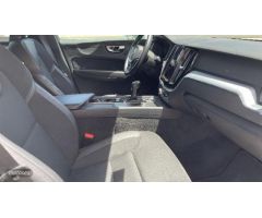 Volvo XC 60 XC60 D3 MOMENTUM MANUAL de 2018 con 69.450 Km por 31.750 EUR. en Huelva