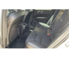 Volvo XC 60 XC60 D3 MOMENTUM MANUAL de 2018 con 69.450 Km por 31.750 EUR. en Huelva