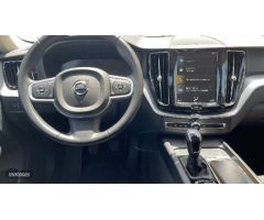 Volvo XC 60 XC60 D3 MOMENTUM MANUAL de 2018 con 69.450 Km por 31.750 EUR. en Huelva