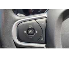 Volvo XC 60 XC60 D3 MOMENTUM MANUAL de 2018 con 69.450 Km por 31.750 EUR. en Huelva