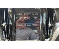 Volvo XC 60 XC60 D3 MOMENTUM MANUAL de 2018 con 69.450 Km por 31.750 EUR. en Huelva